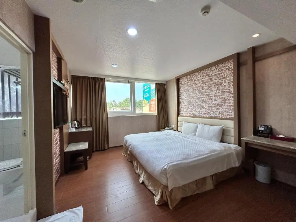 Huaxiang Hotel - Zuoying