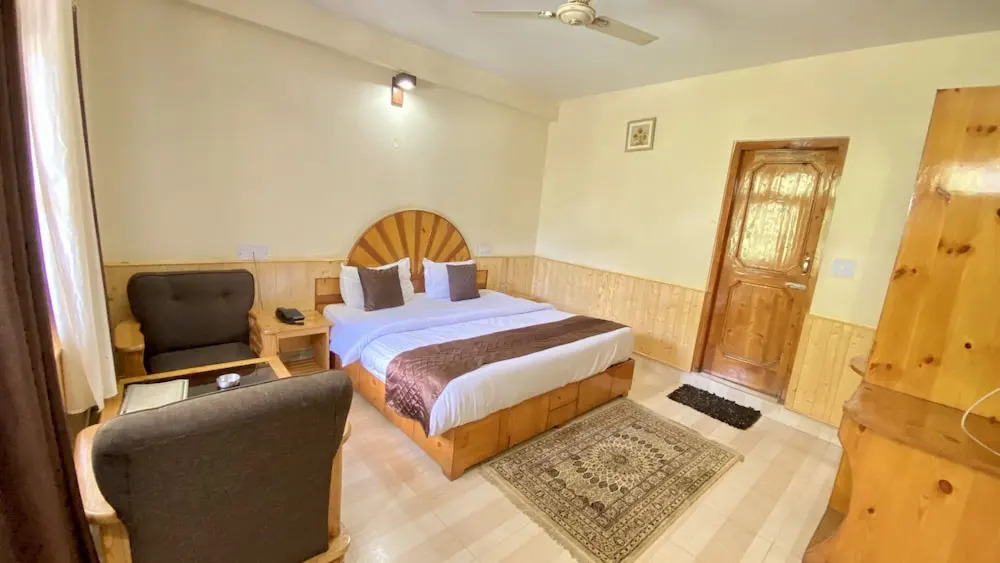 Hotel Purnima - A Riverside Hotel in Kasol