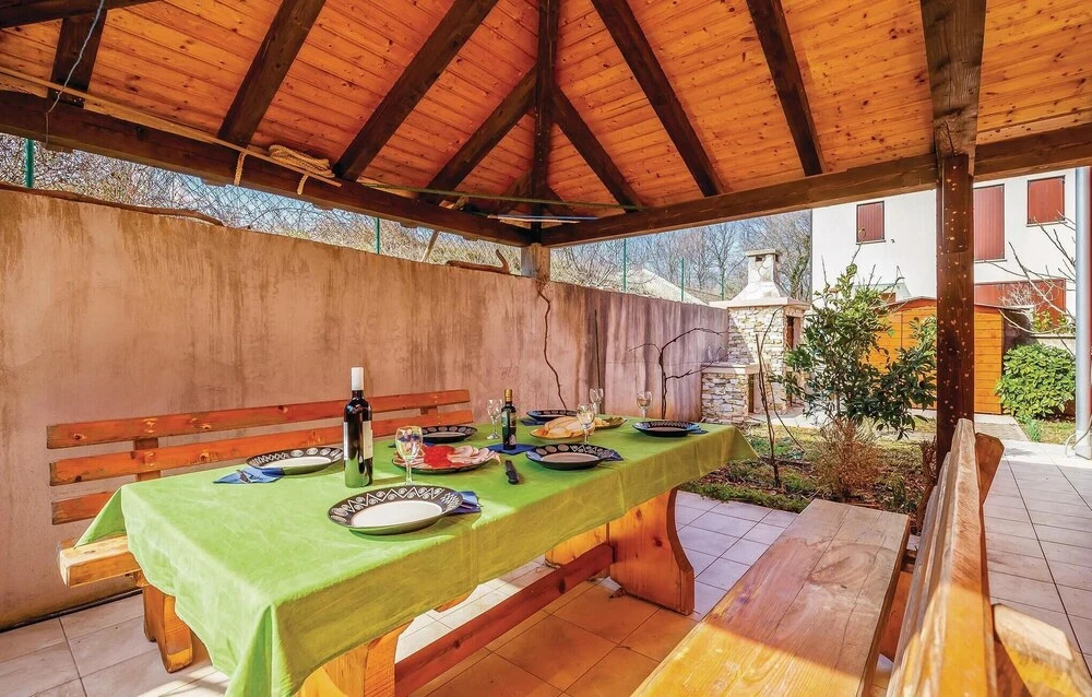 Amazing Home in Cizici With Wifi and 2 Bedrooms
