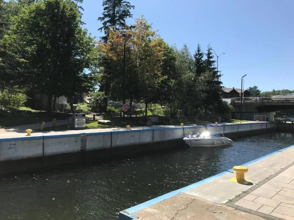 Muskoka Lakes Hotel and Resorts