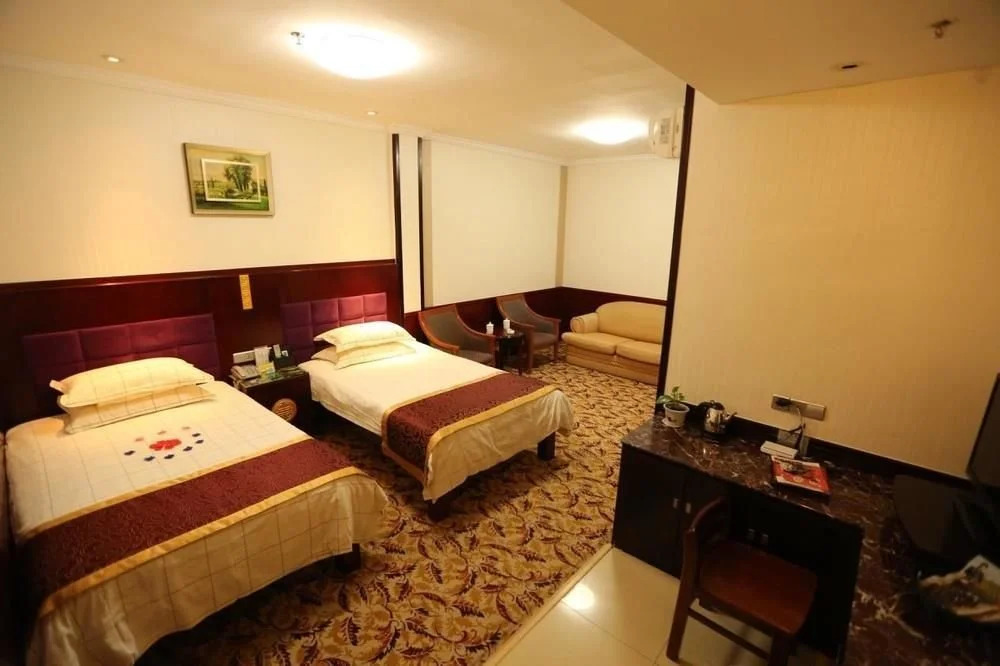 Donglai Hotel