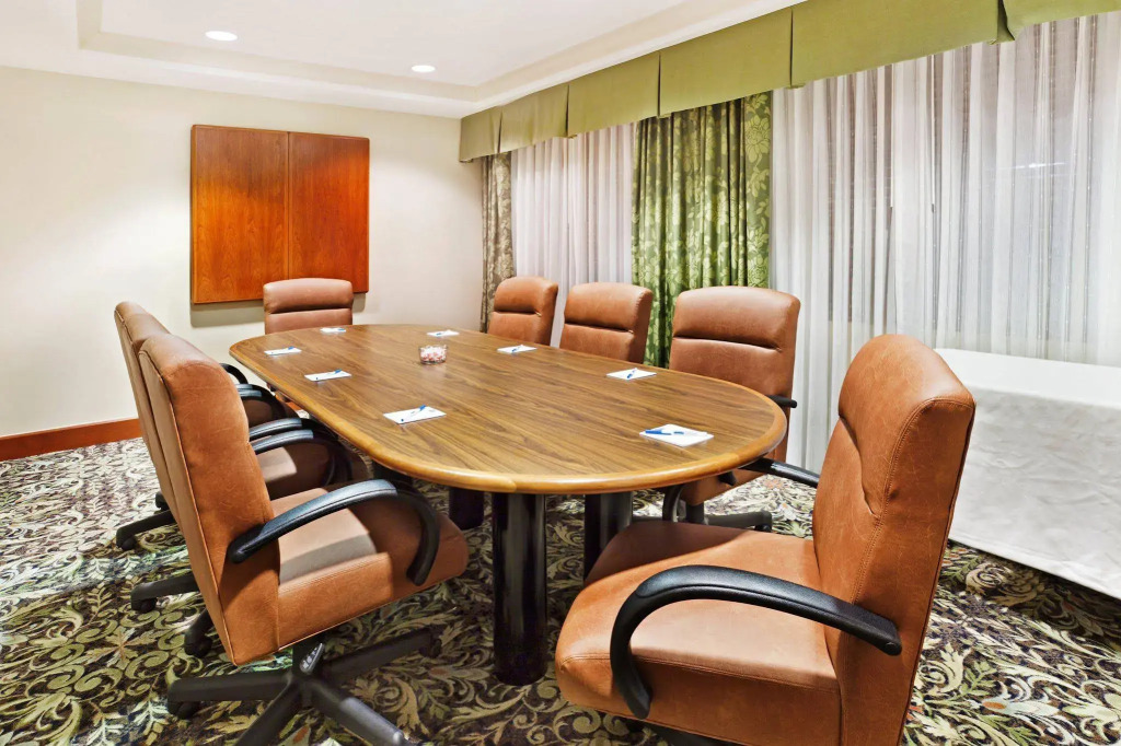 Staybridge Suites - Charlotte Ballantyne by IHG