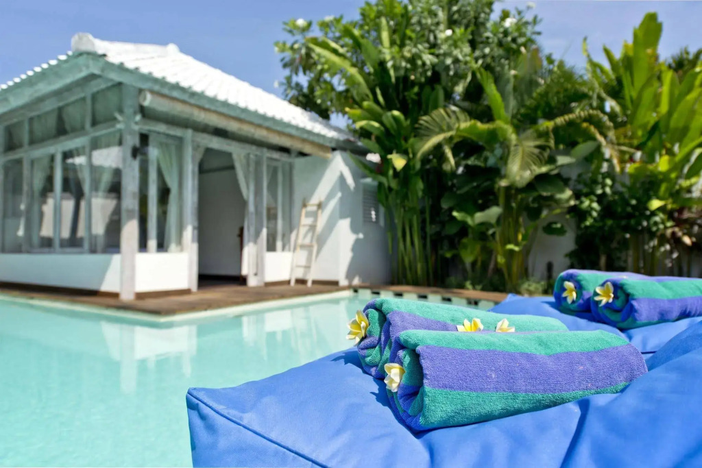 Villa Laksmana Hideaway 2 - Surrounded by water- 2bd villa with fantastic pool