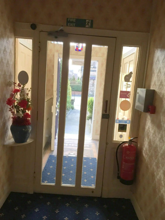 Tania Guest House