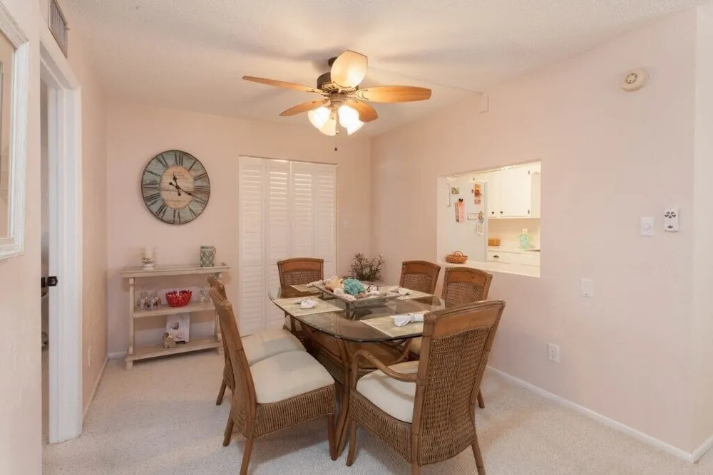3045 #5A Fort Myers Beach - 2 Br Condo