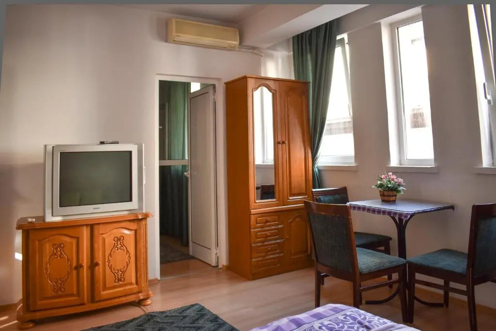 Apartments Argiroski