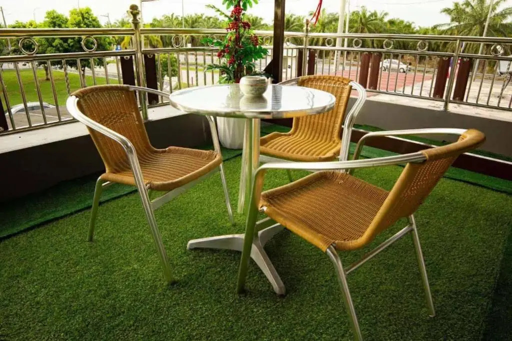 KS 88 Terrace Homestay 15Pax 4R2B nearby LotusTesco