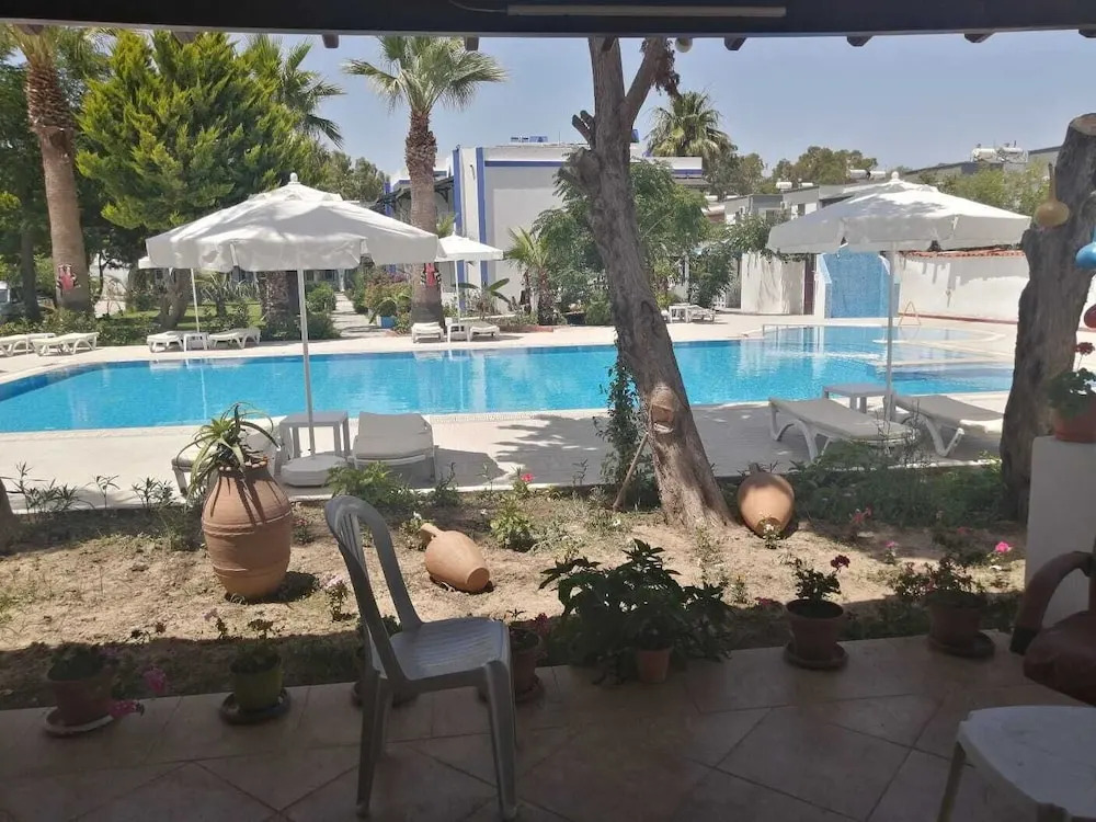 Sarsilmaz Otel