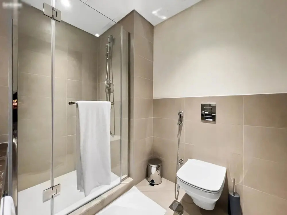 Lux 4BR Duplex in Blvd of Downtown
