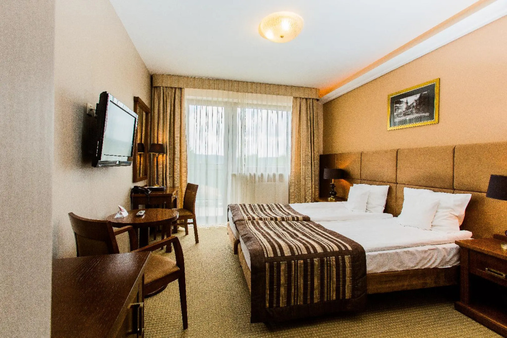 Hotel & Medi-Spa Biały Kamień