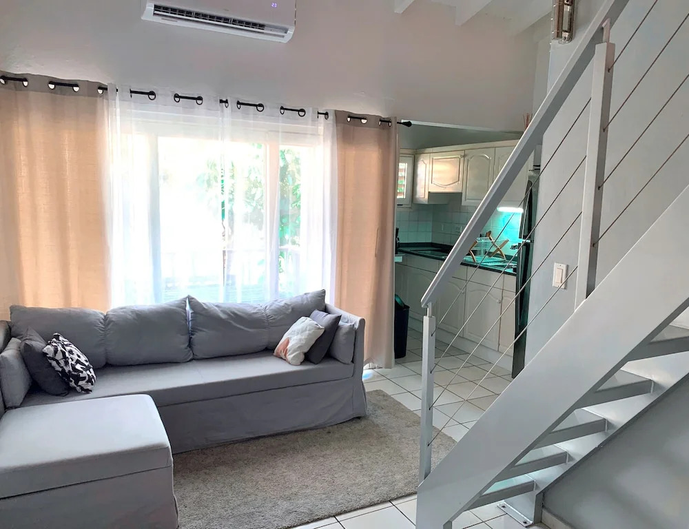 Cozy one-bedroom & mezzanine apartment