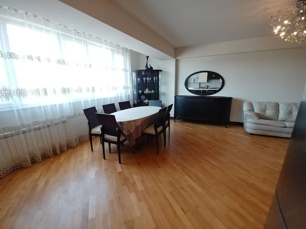 Apartment with Caspian Sea and F1 view