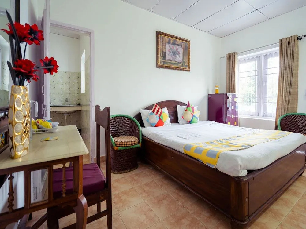 OYO 14133 Home Oak Cottage 1BHK Kempty Road