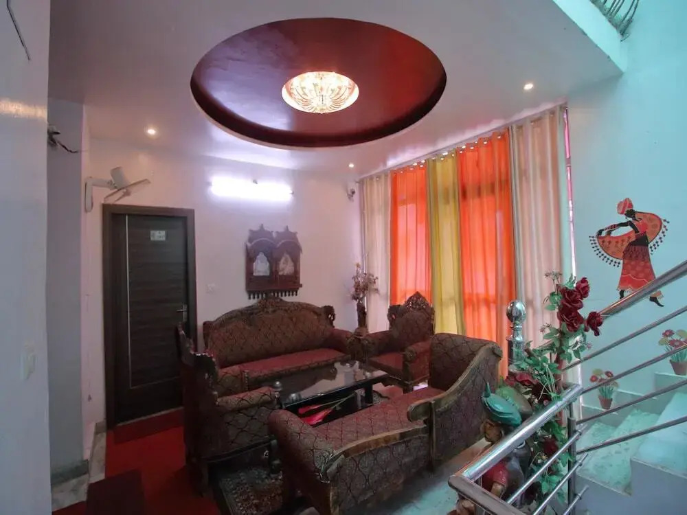 Hotel Virasat