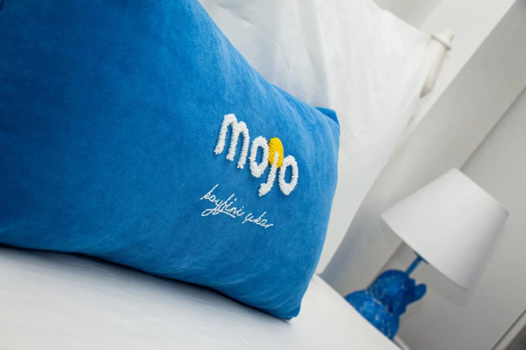 Mojo Otel Beach