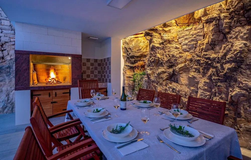 Stunning Home In Zrnovo With Sauna