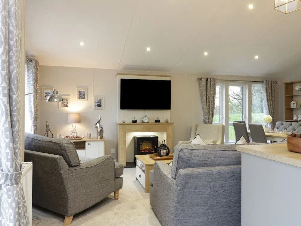 Woodstock Lodge