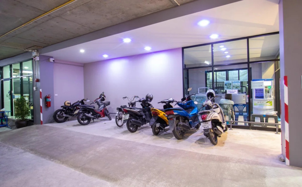 Baan Paknam Budget Hotel
