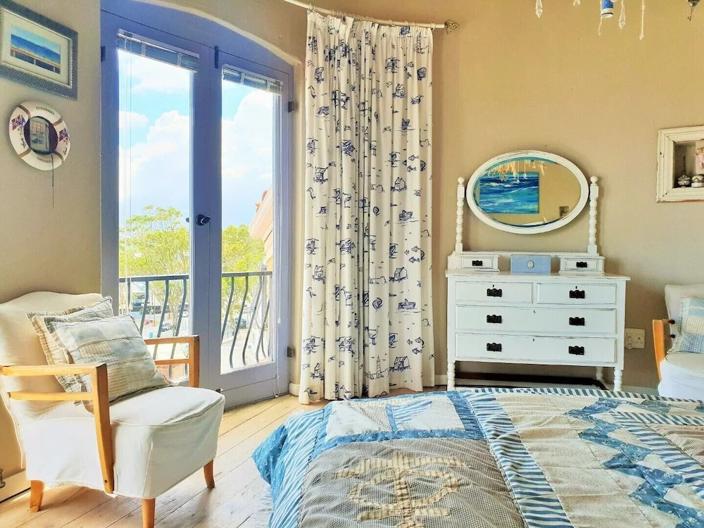 Cardamom House Sleeps 4