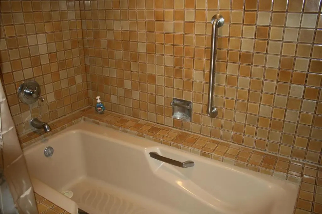Spacious 1 BR/1 BA Keauhou Gardens condo at Kona Coast Resort
