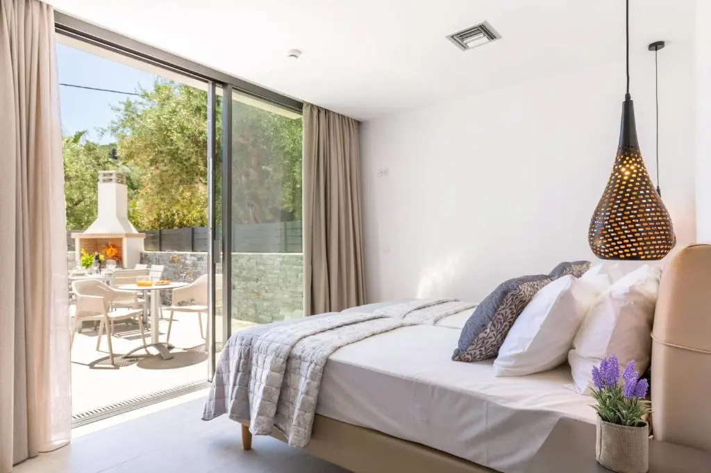 Villa Bougainvillea Boutique 1 by Villa Plus