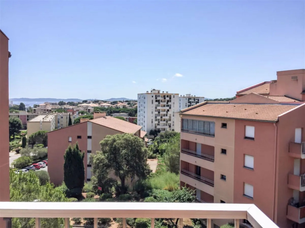 Les Pins Ensoleilles 35038