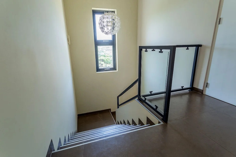 Spectacular Designer Villa 5 Star Luxury 6 Bedroom New!