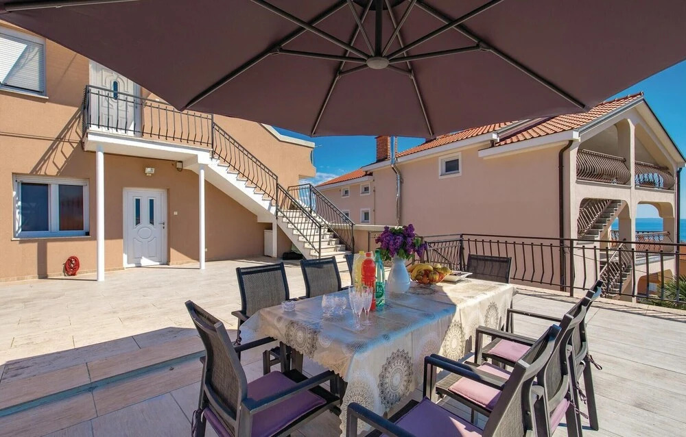 Amazing Home in Rijeka With Wifi and 2 Bedrooms