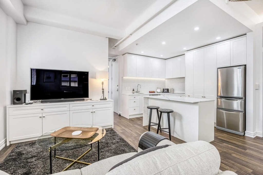 Stylish Central Penthouse