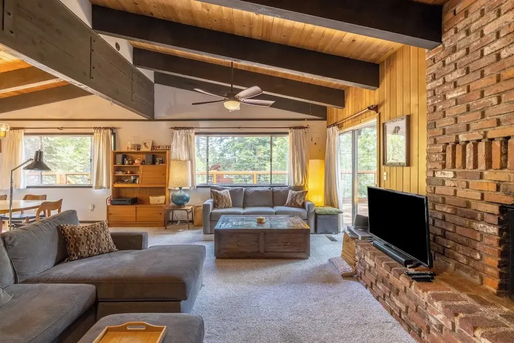 Fawn by Avantstay Secluded Cabin w/ Large Deck Surrounded by Forest