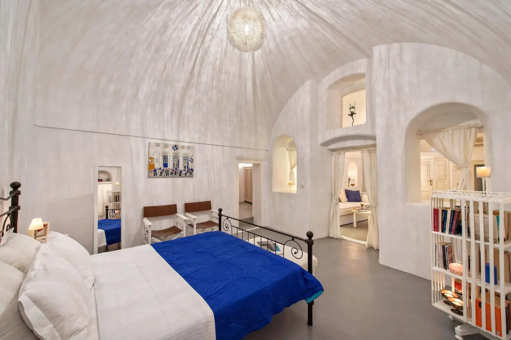White Cave Private Villa