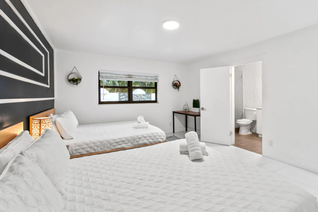 Top Location Villa | Big Terrace+Grill+Billiards
