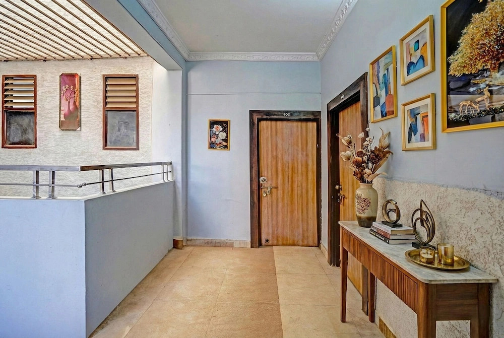 FabHotel Sandalwood Vibes