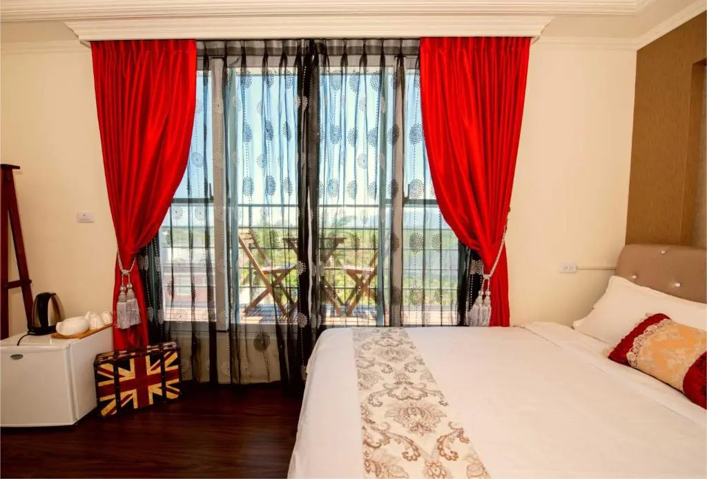 Love Travel B&B