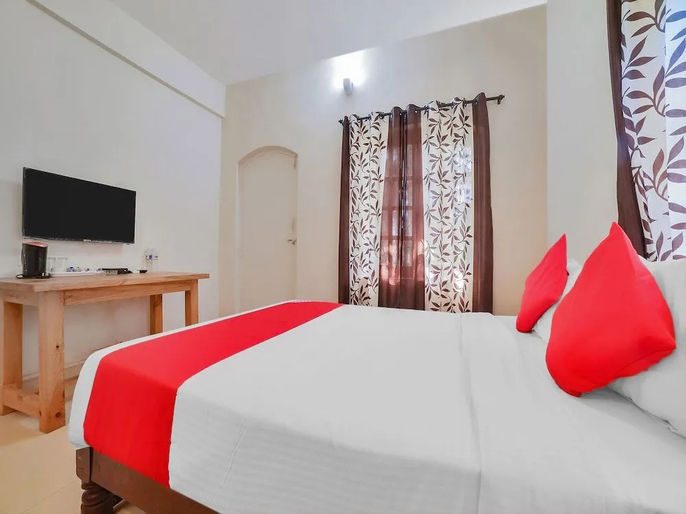 Oyo 35492 Solitude Resort