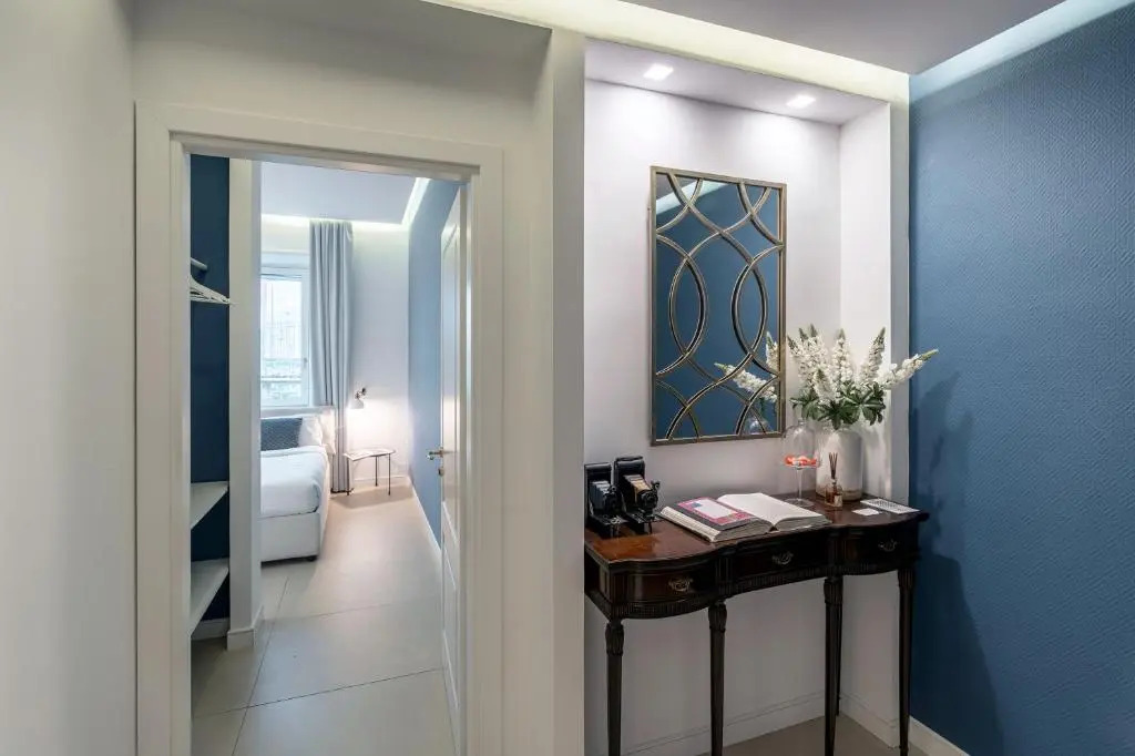 PETIT B&B - in centro a due passi dalla stazione e dai traghetti
