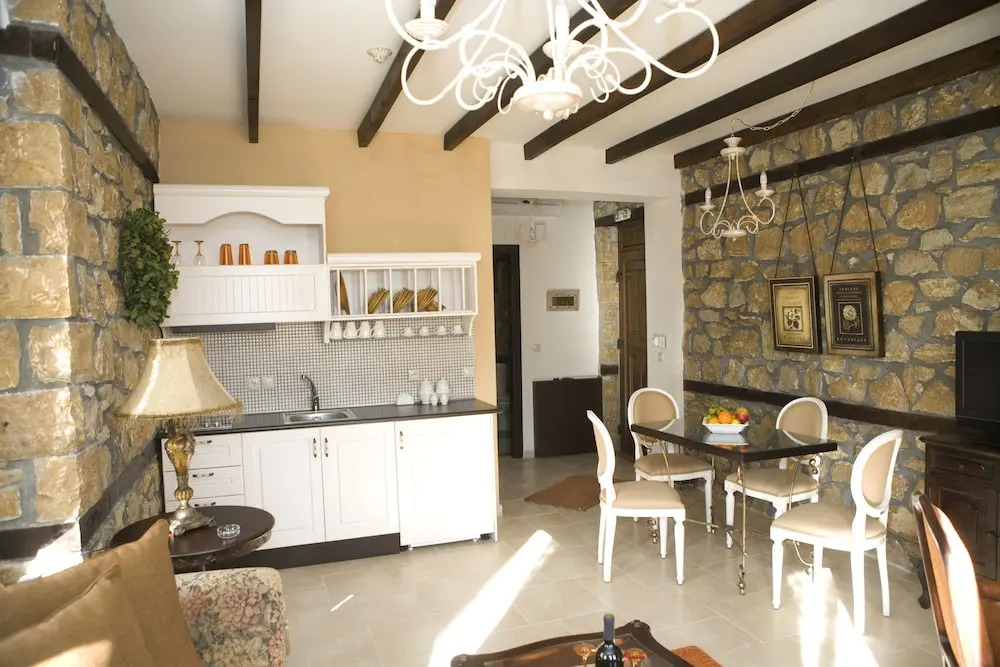 Archontiko Emmanouilidi Suites