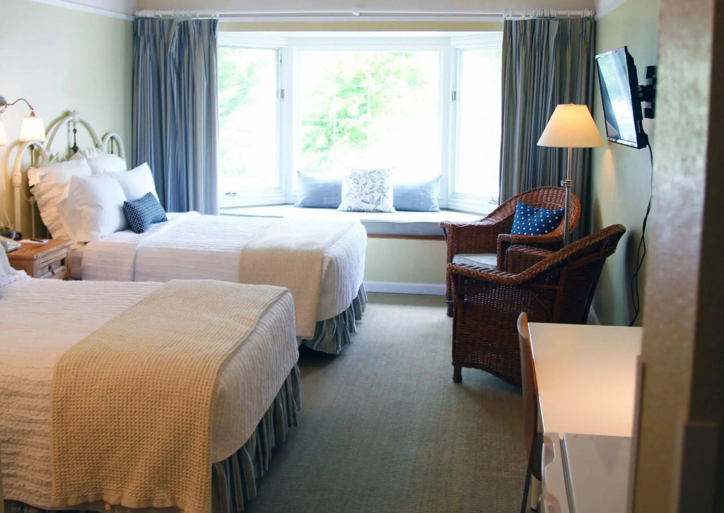 Outlook Inn on Orcas Island