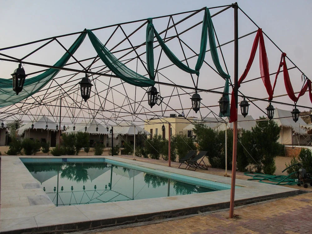 Royal Camps By OYO Rooms