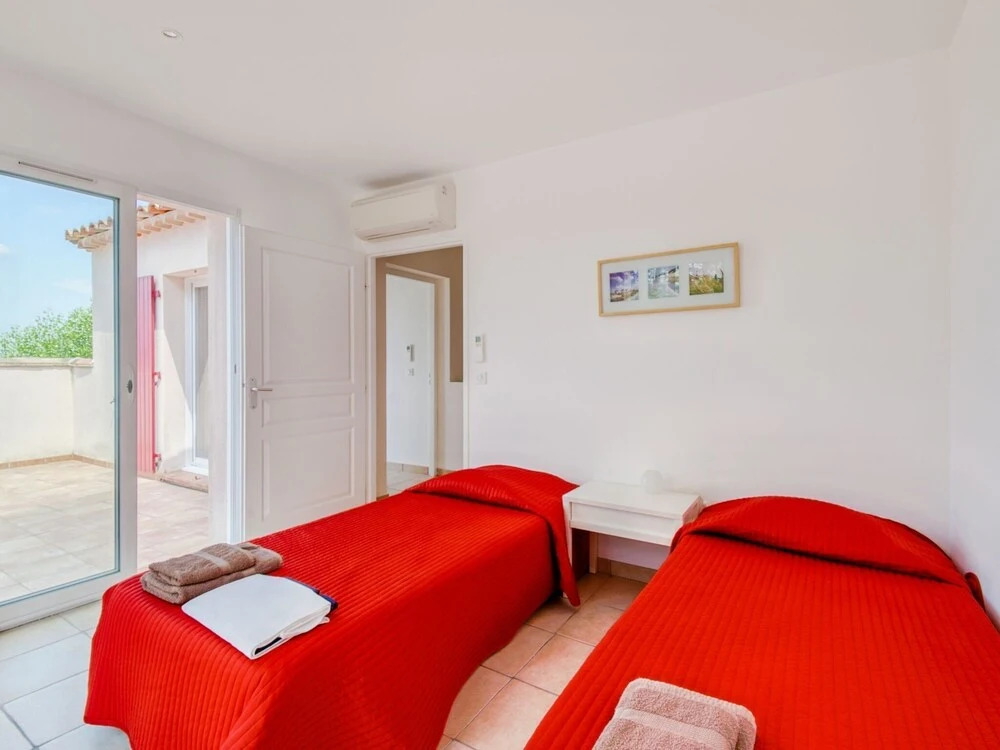 Villa in Le Muy with Private Pool & Forest