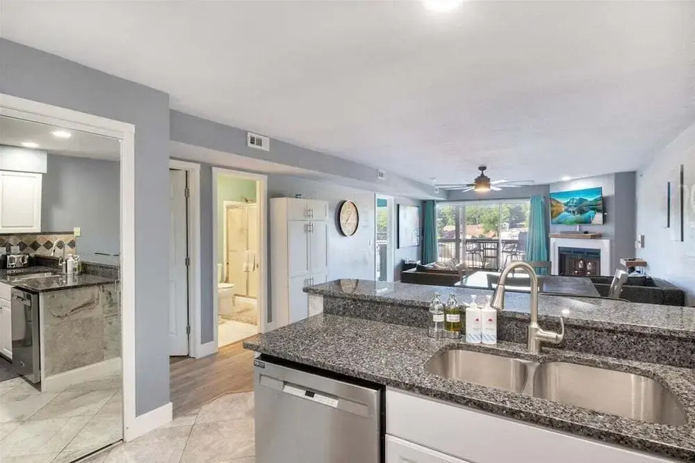Lakeview Condo w/ 2 Pools & Beach - Family Fun Awaits at 21mm