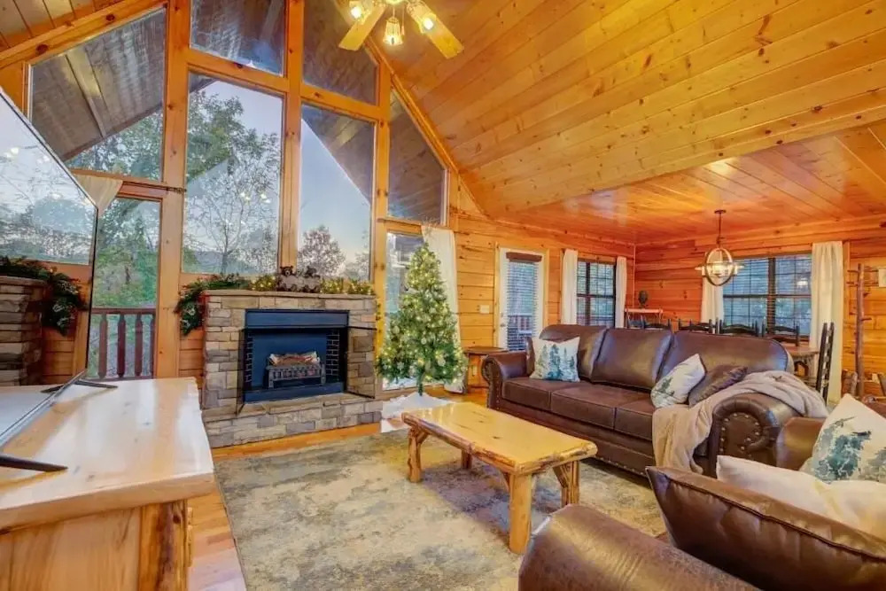All Ya Need 4 Bedroom Cabin