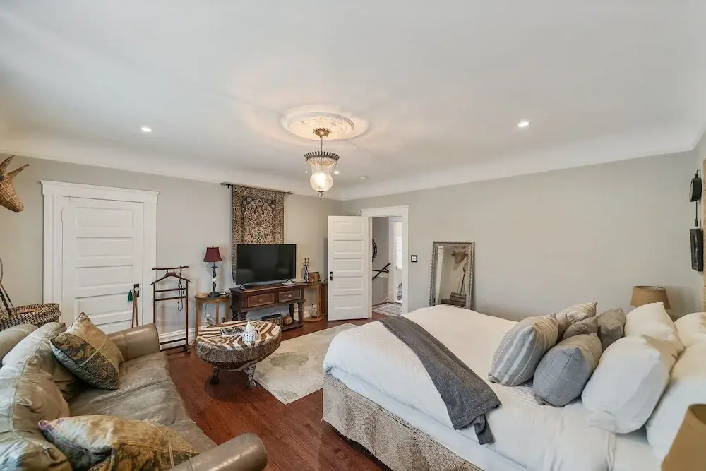San Francisco Retreat Just Steps From Golden Gate Park And Ocean Beach! 3 Bedroom Home by RedAwning