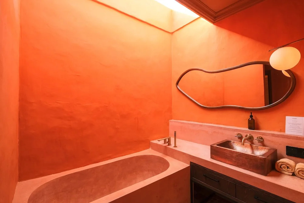 El Barrio Boutique Hotel & Bar