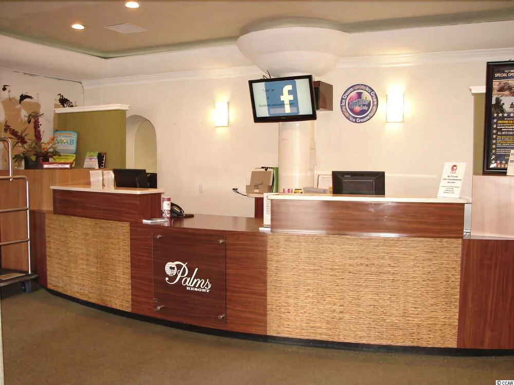 Palms Resort