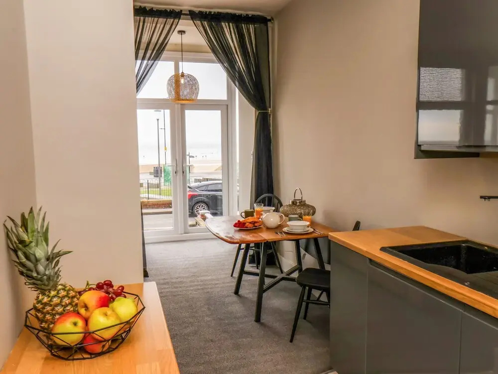 Apt 3 @ Hunter's Quay