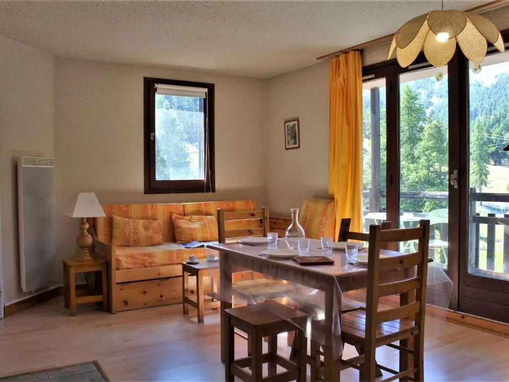Appartement Risoul, 2 pièces, 5 personnes - FR-1-330-79