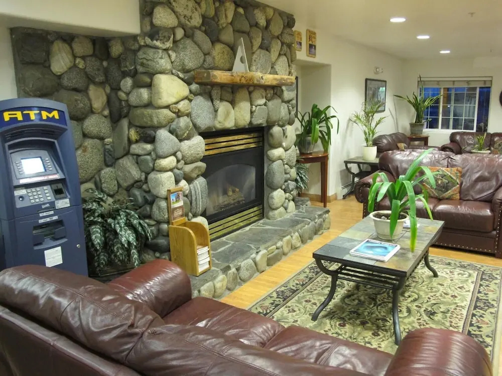 Microtel Inn & Suites Anchorage Area Eagle River