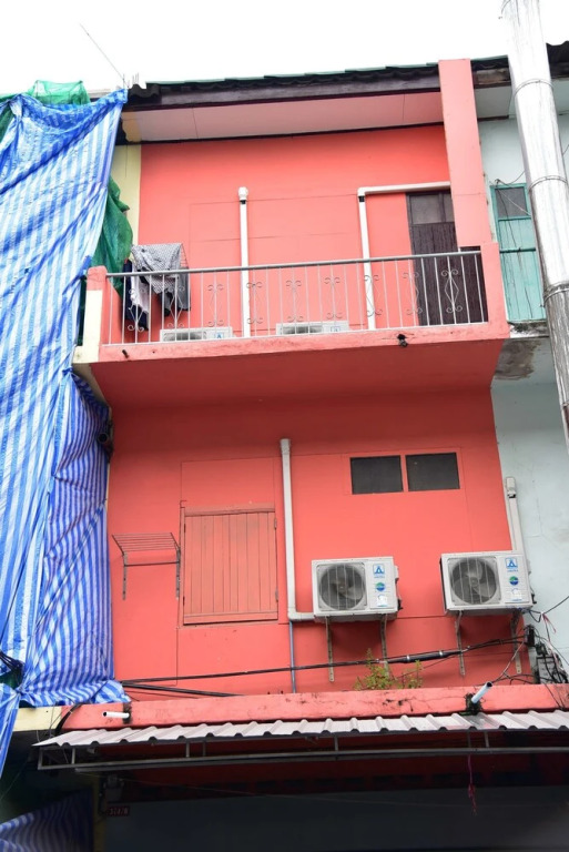 Big Orange Localstay at Siam