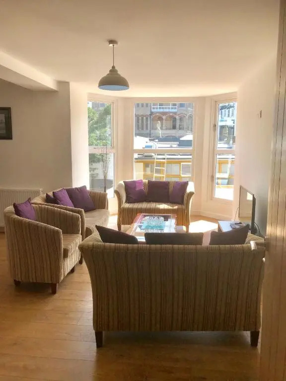 Runnacleave Court, apartment 2